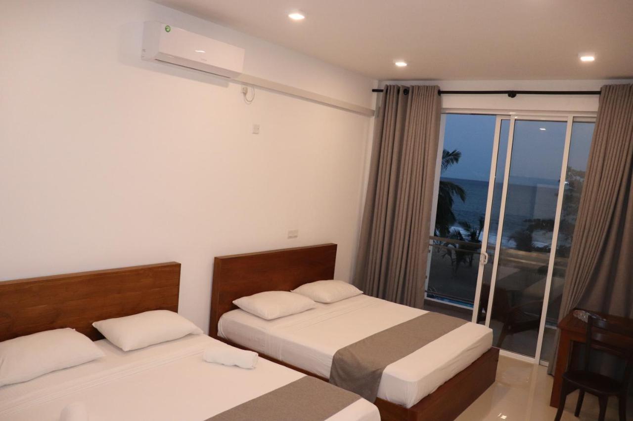 Marakolliya Beach Resort Тангалла Экстерьер фото